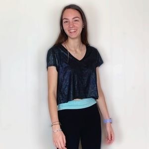 Mossimo crop black holographic tee reflective